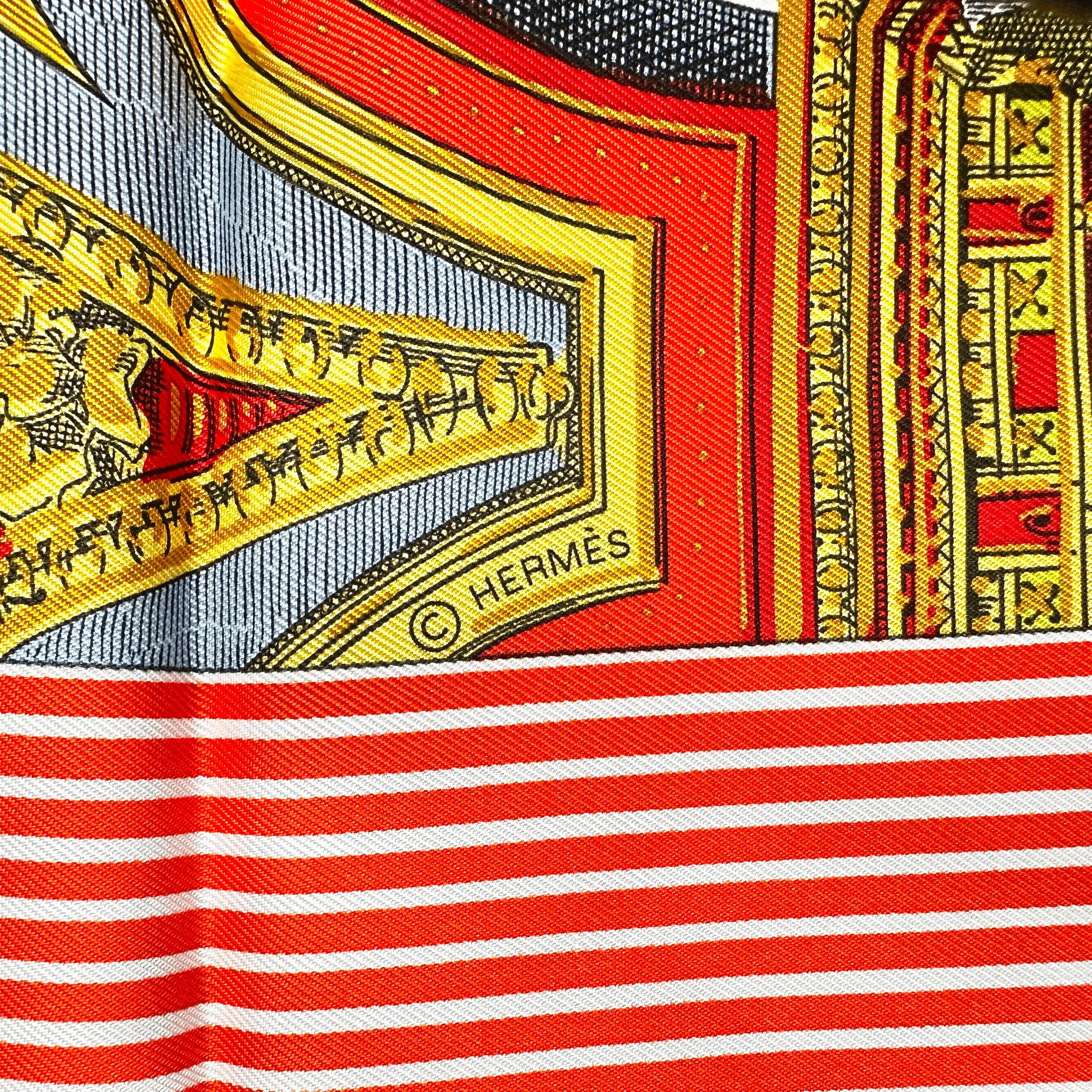 carre-foulard-hermes-grand-theatre-nouveau-rouge