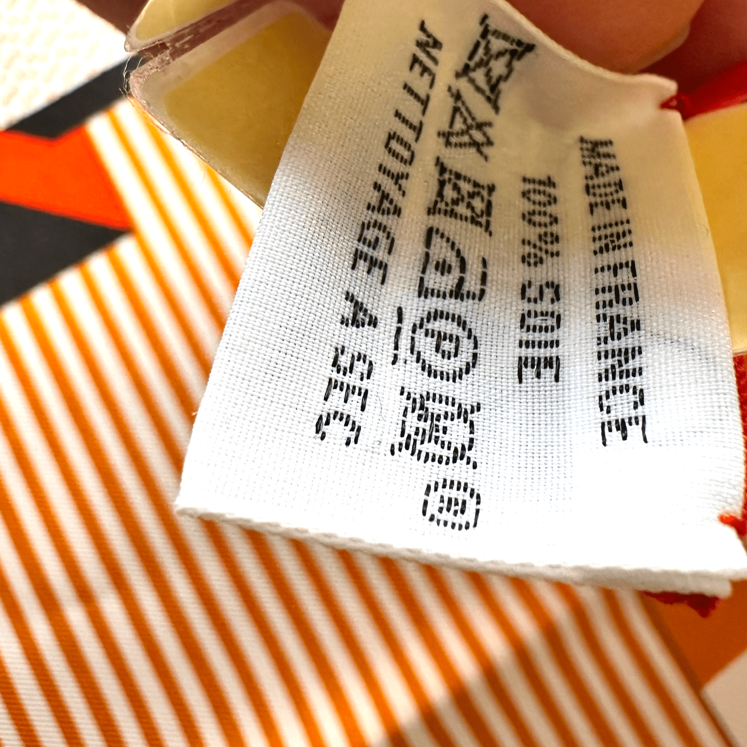 carre-foulard-hermes-grand-theatre-nouveau-rouge