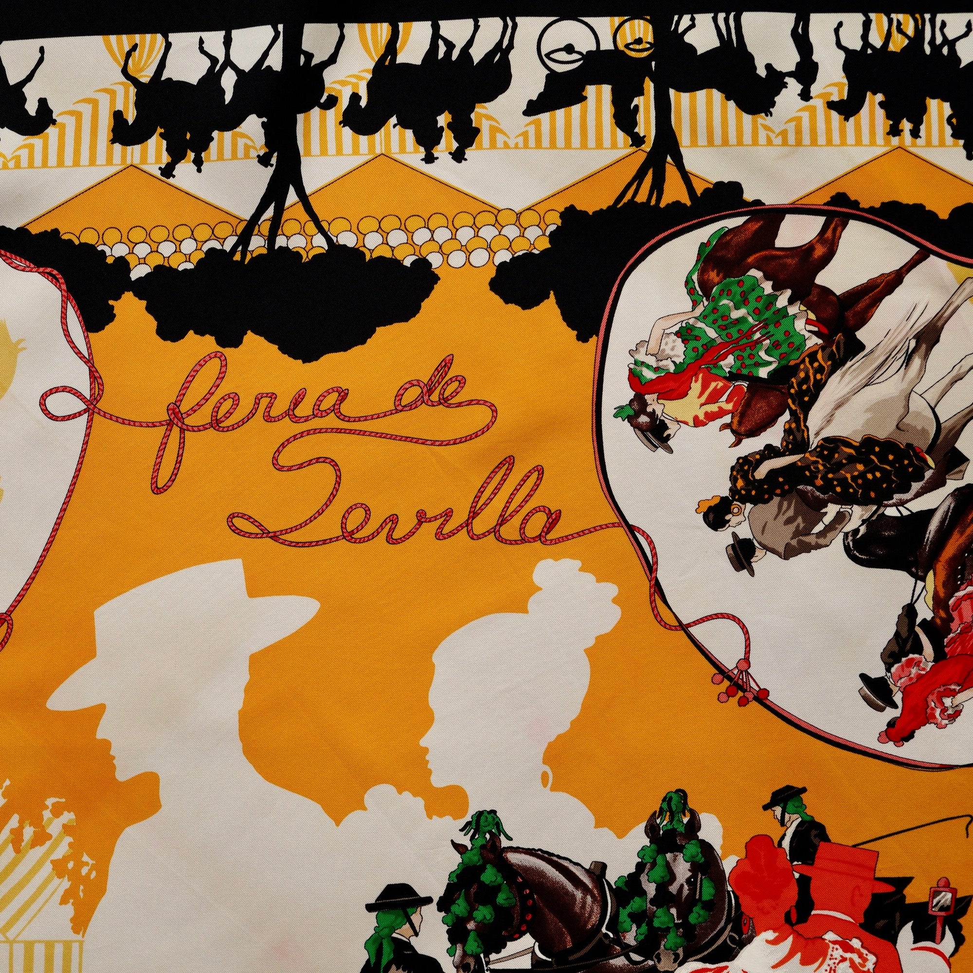 Détail du titre calligraphié "Feria de Sevilla" et scènes équestres dans des médaillons sur soie Hermès.