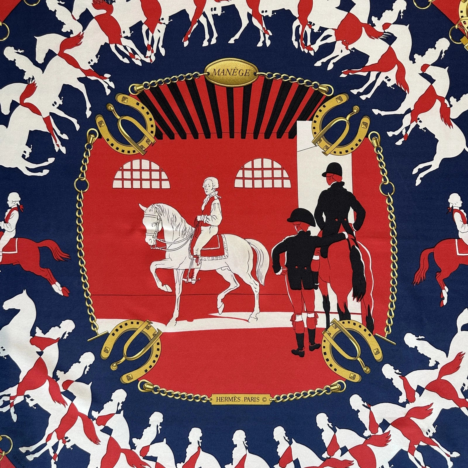 Motif cavaliers en mouvement – Hermès "Manège", design Philippe Ledoux