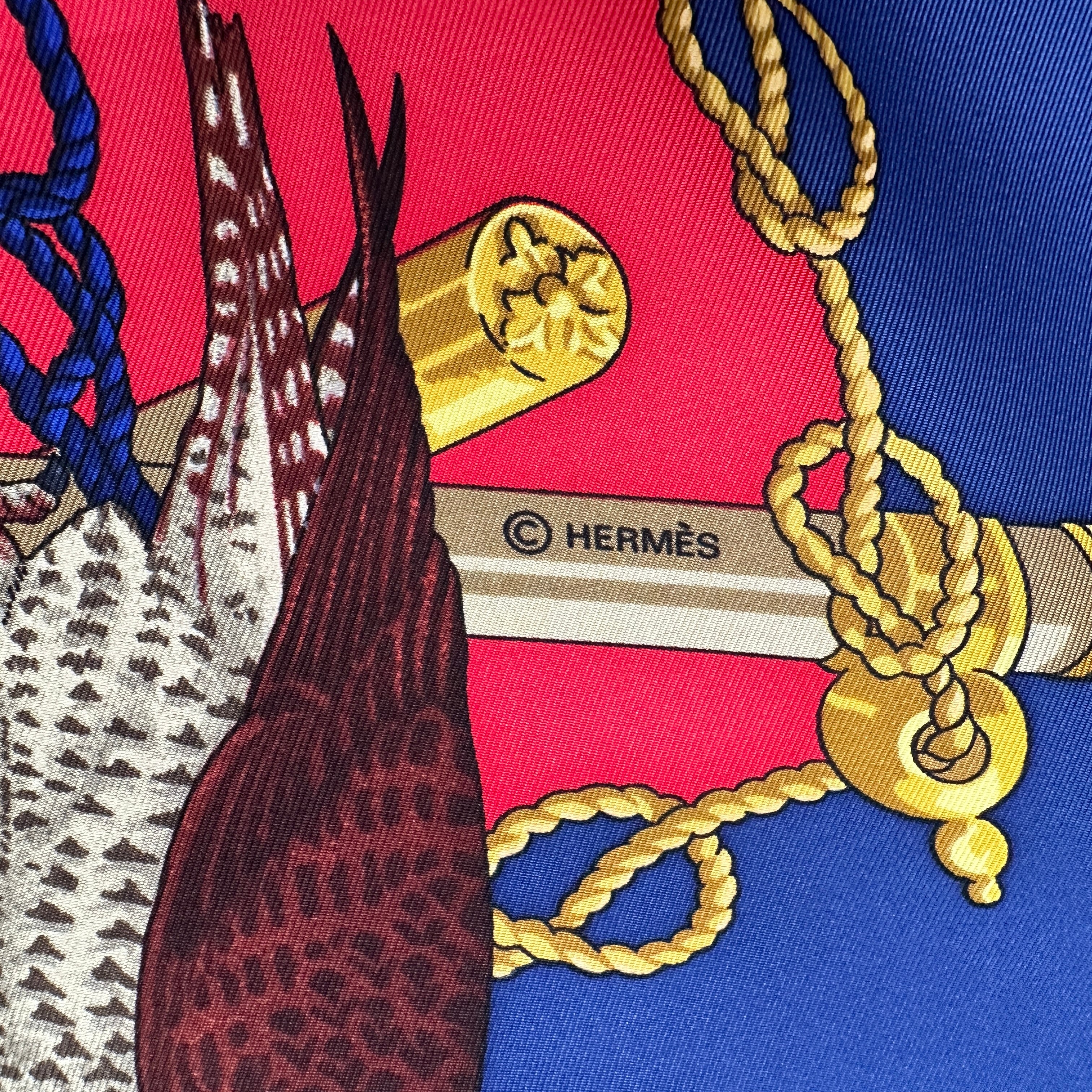 copyright-hermes-foulard-hermes-oiseaux-du-roy-bleu