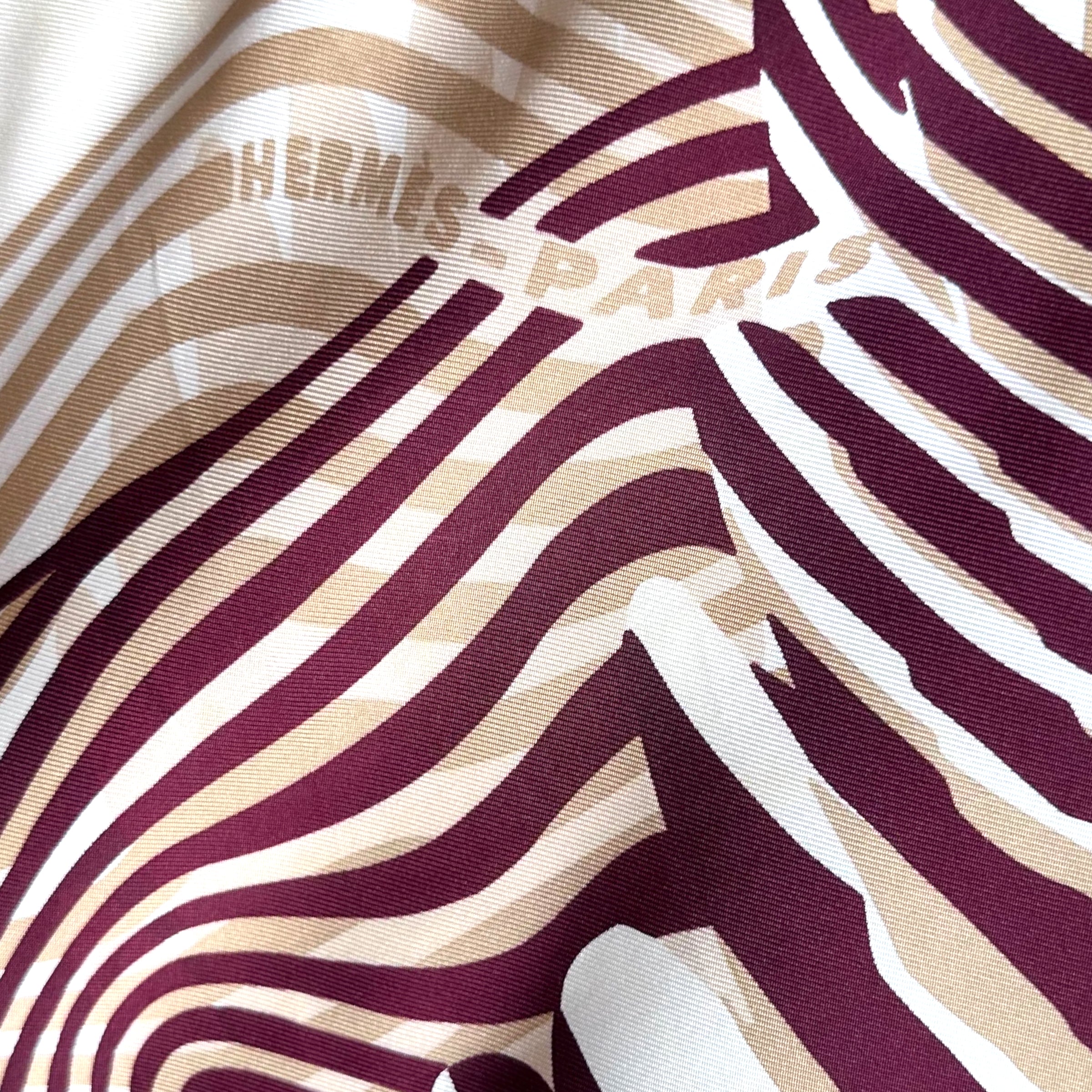 Ondes de chic - FOULARD HERMES 90 CM
